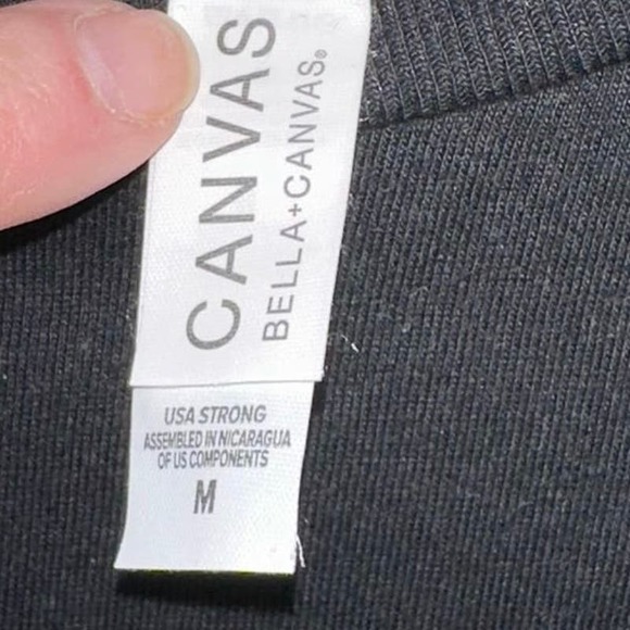 Canvas Black Graohic Tee Shirt - Picture 4 of 4